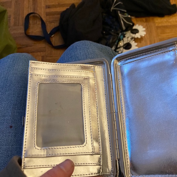 Wallet - Picture 2 of 7